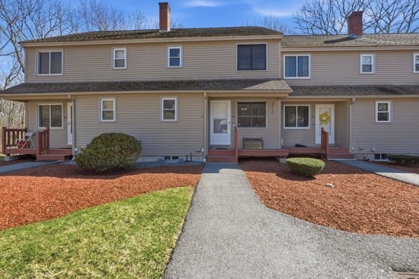 64 Macintosh Ln Unit 64, Leominster, MA 01453
