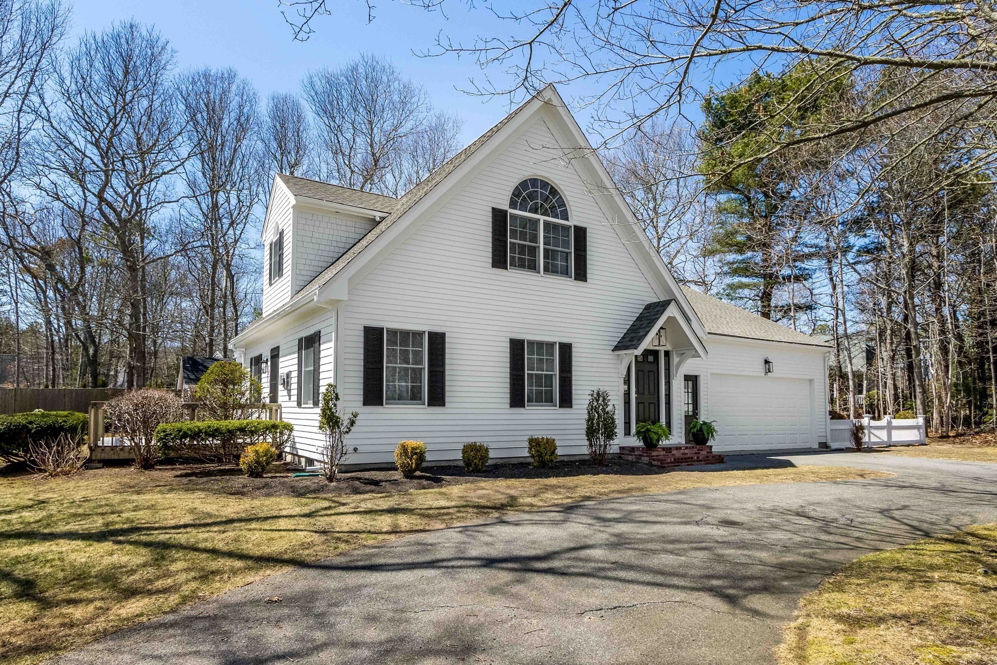 49 Rivers End Road, Falmouth, MA 02536