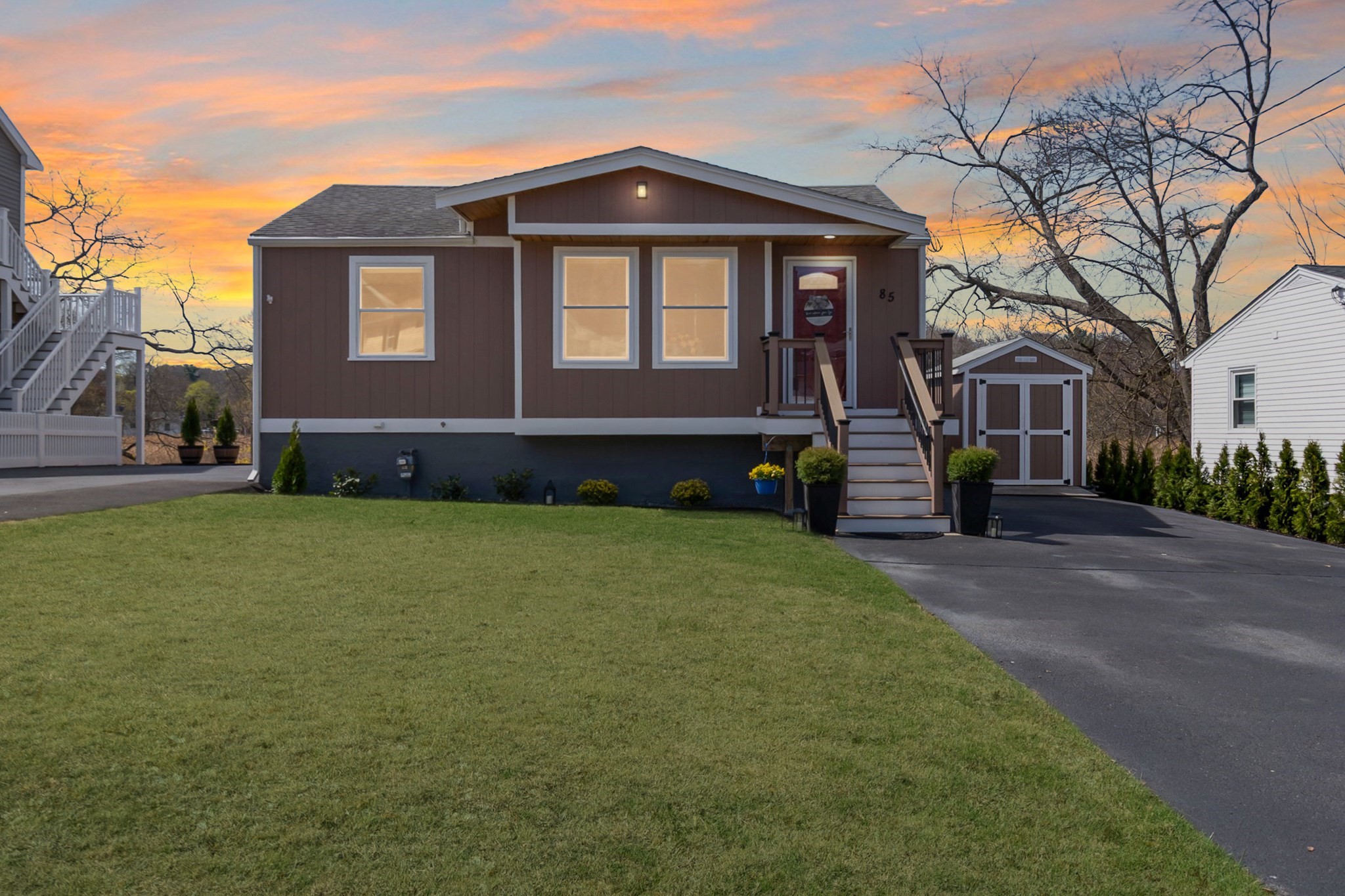 85 Riverbank Rd, Saugus, MA 01906