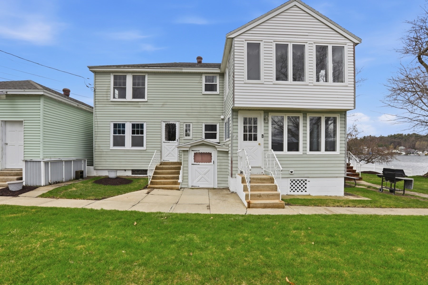 40 Lakeshore Dr., Dracut, MA 01826