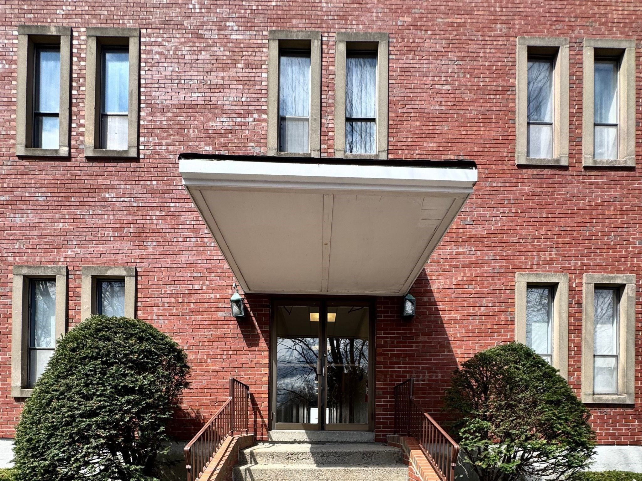 140 Wood Rd, Braintree, MA 02184