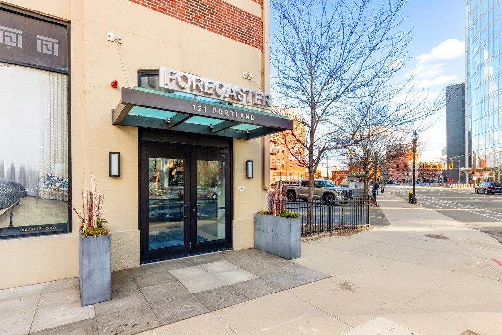 121 Portland St Unit 902, West End, Boston, MA 02114 - Image 3