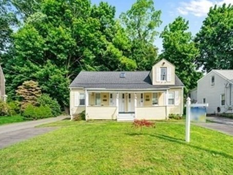 29 Pond St, Canton, MA 02021