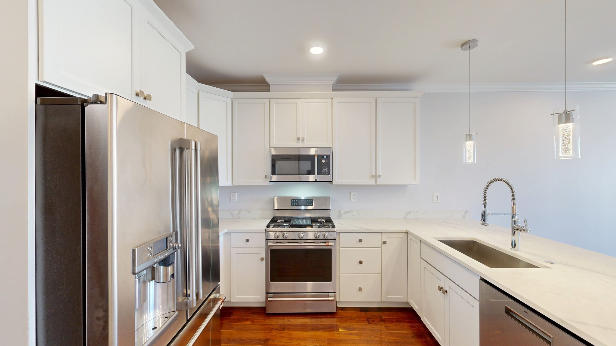 87 Medford St Unit 215, Medford, MA 02155