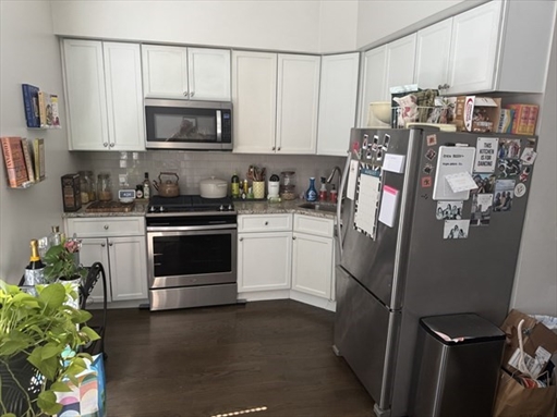 135 Havre St, Apt 1