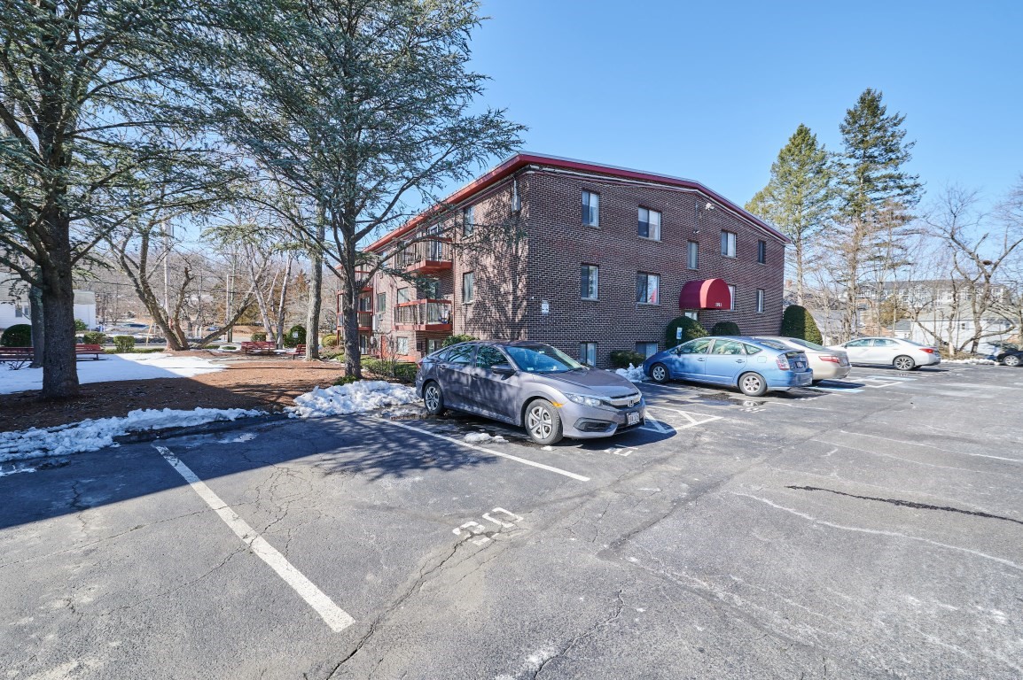 1011 Main Street Unit 12, Woburn, MA 01801