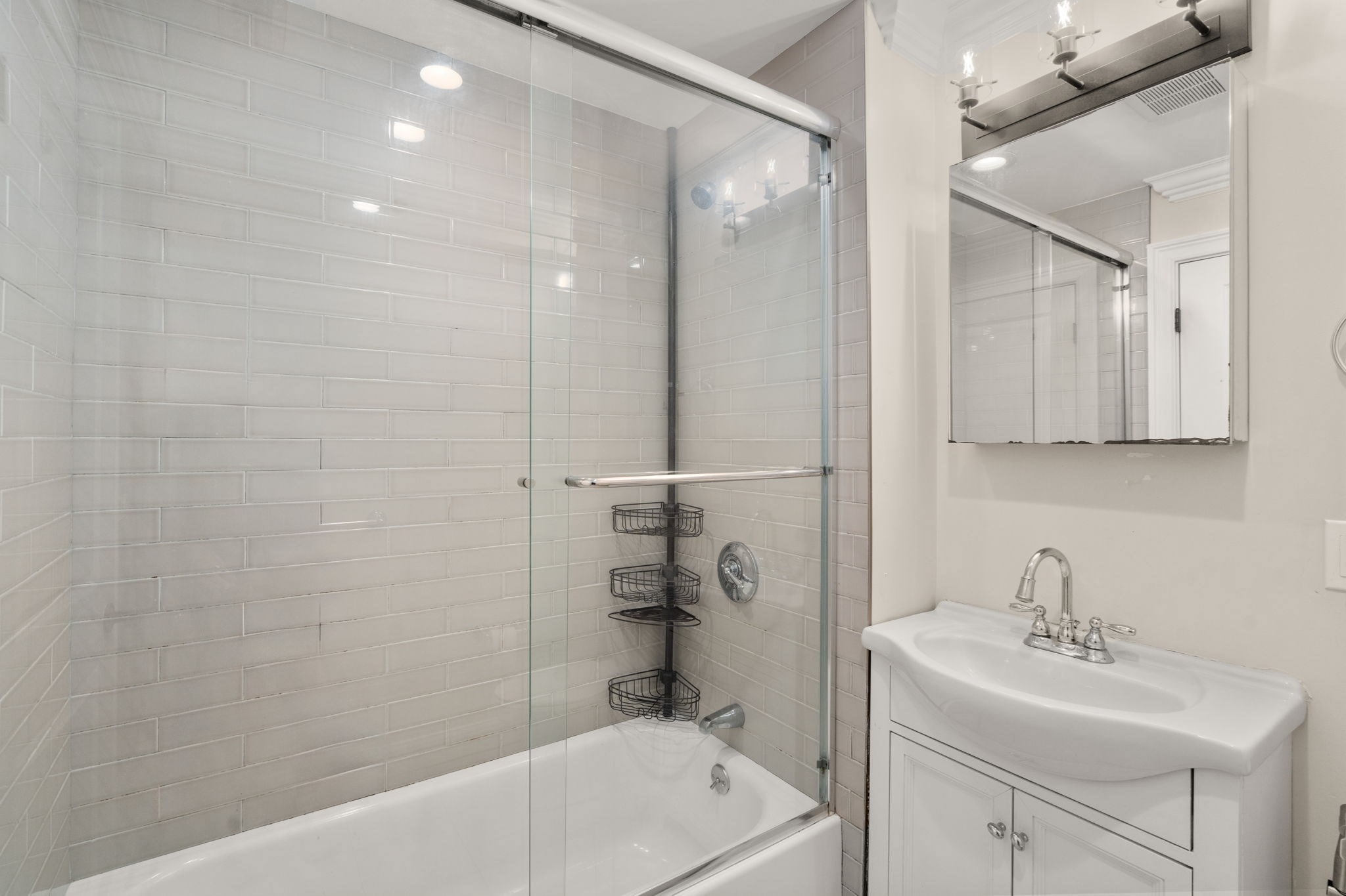 39 W. Walnut Park, Jamaica Plain, Boston, MA 02119 - Image 14