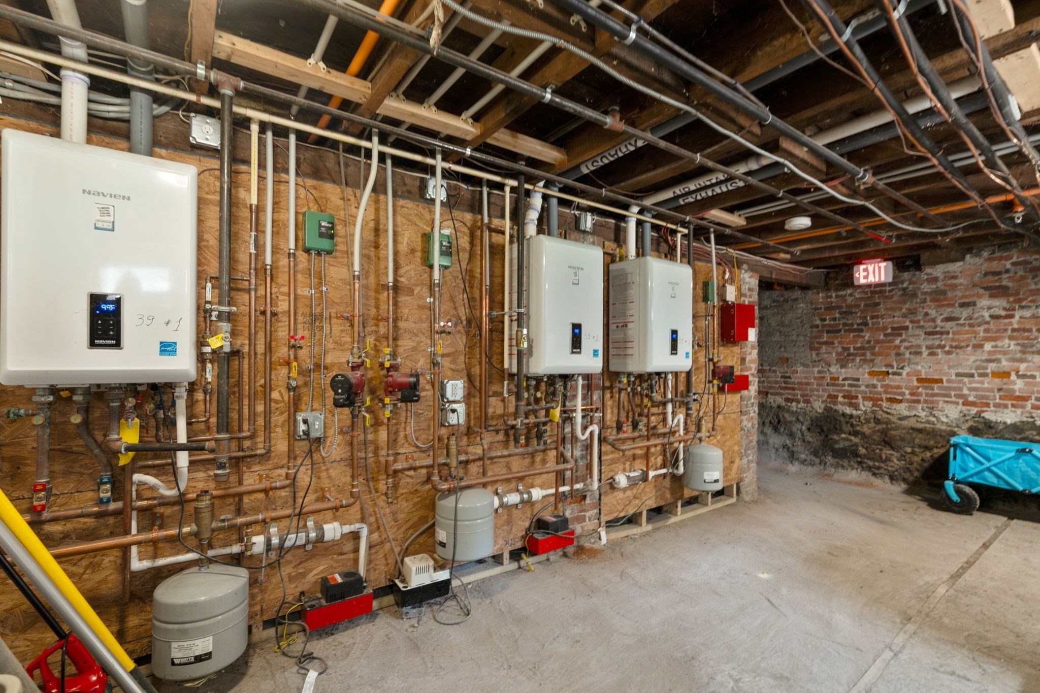 39 W. Walnut Park, Jamaica Plain, Boston, MA 02119 - Image 15