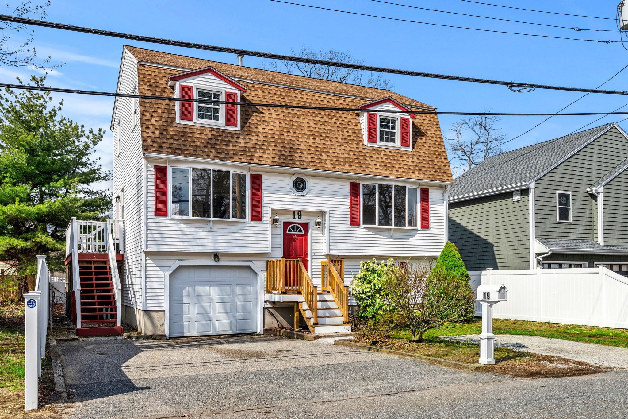 19 Rosewood Ave, Billerica, MA 01821