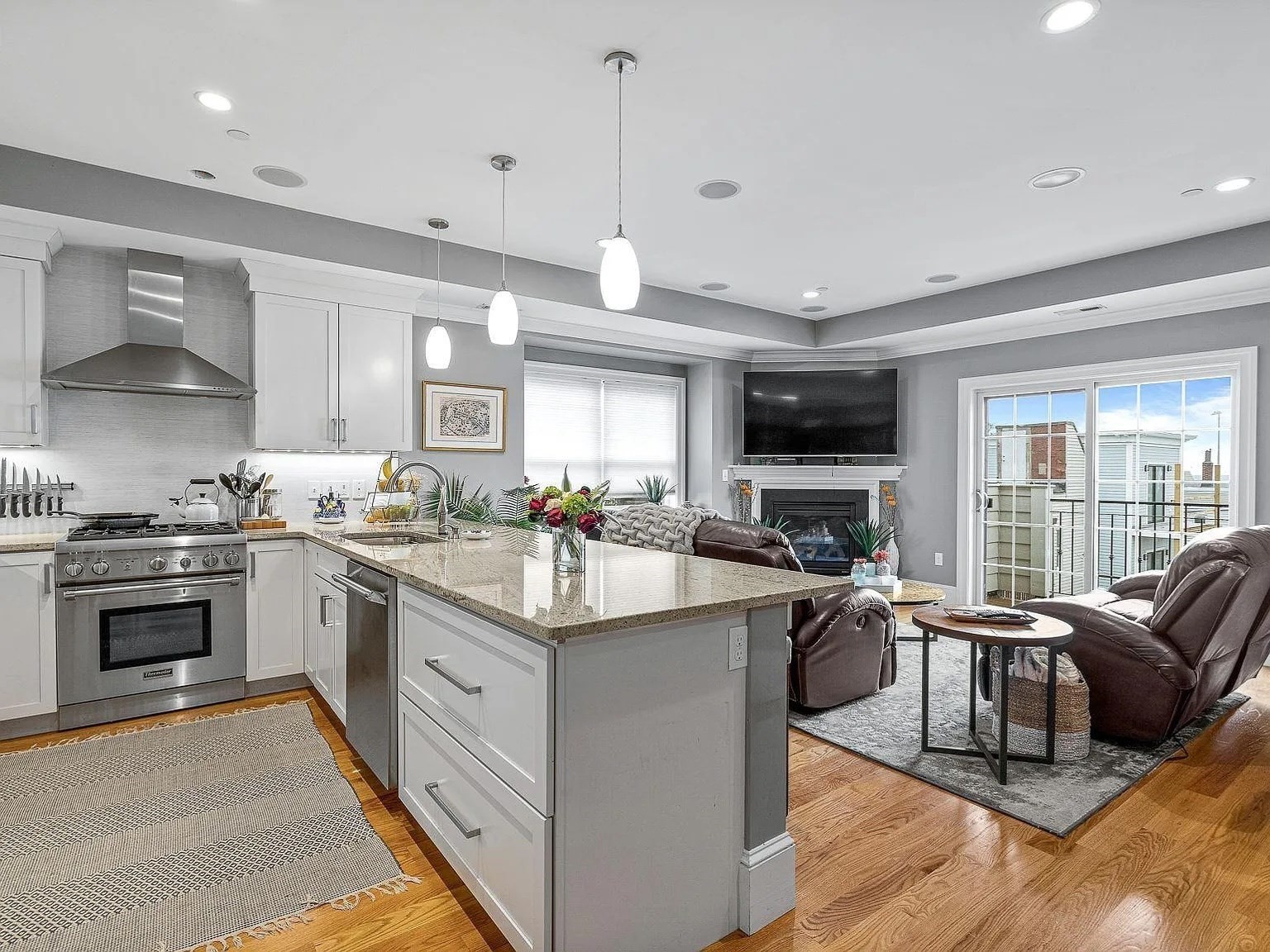 858 E 2nd St Unit 7, South Boston, Boston, MA 02127