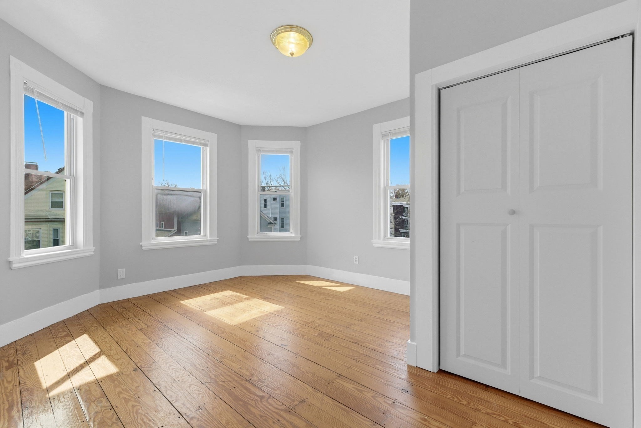 41 Armandine St, Dorchester, Boston, MA 02124 - Image 4