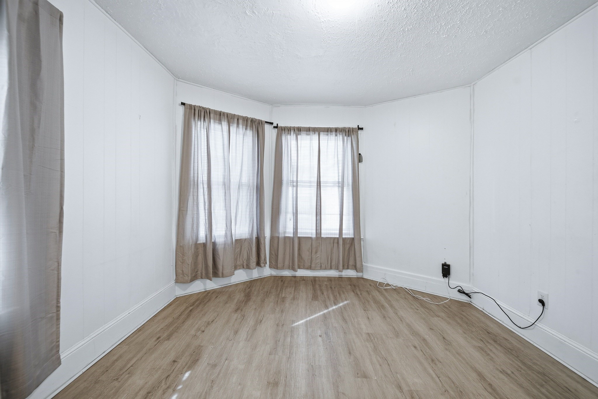 119 Woodland St, Fitchburg, MA 01420 - Image 11
