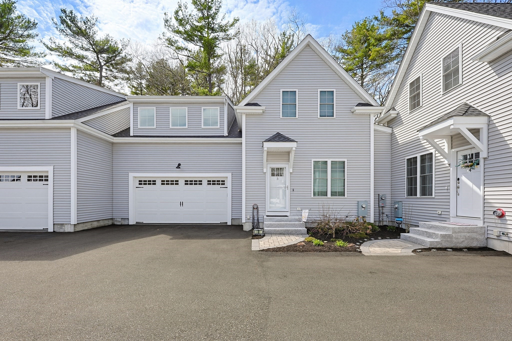 3 Harmony Lane Unit 3, Medway, MA 02053