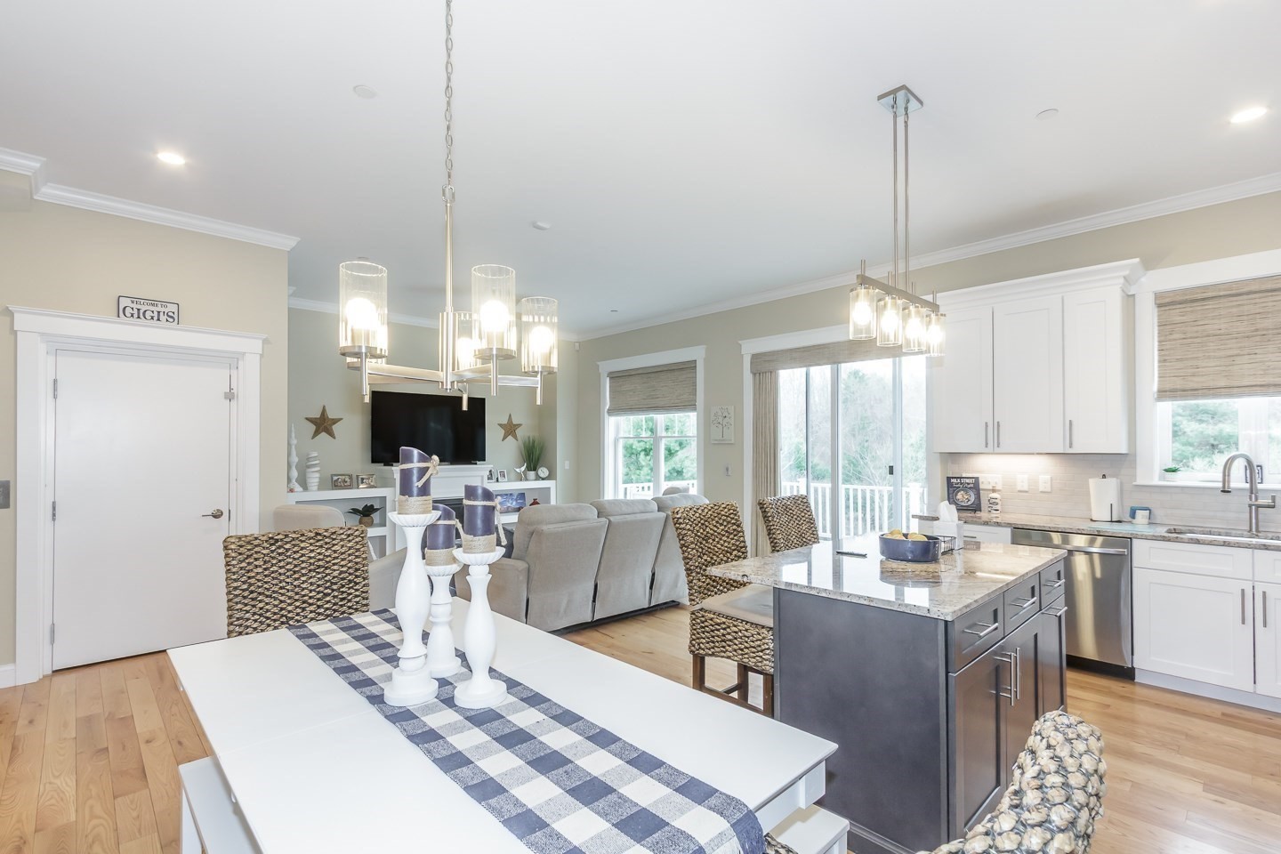 1 Jana Unit E, Merrimac, MA 01860