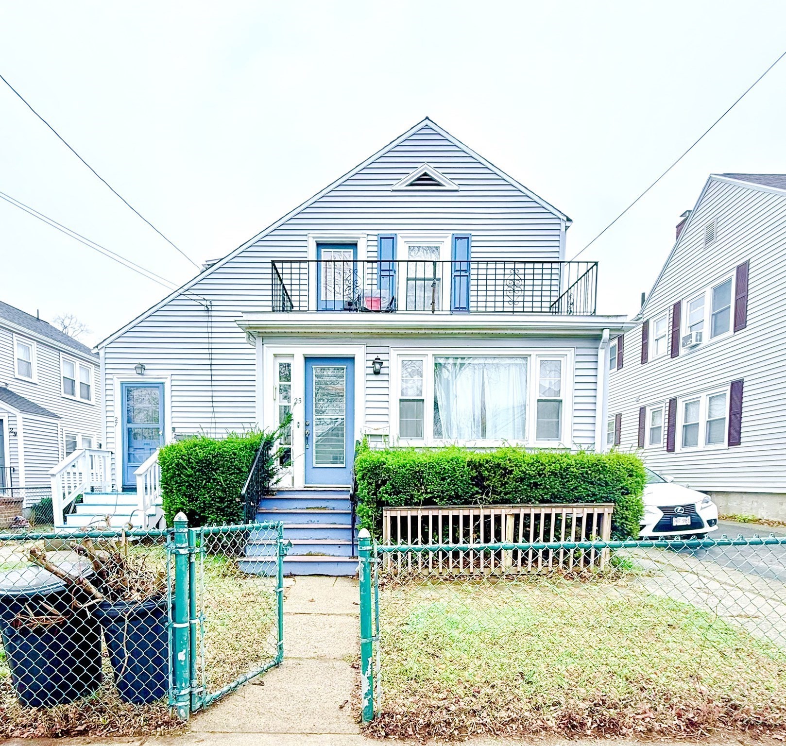 25 Lawn Ave, Quincy, MA 02169