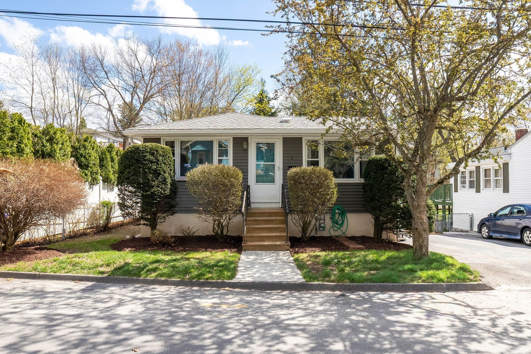 9 Briarcliff Street, Worcester, MA 01602