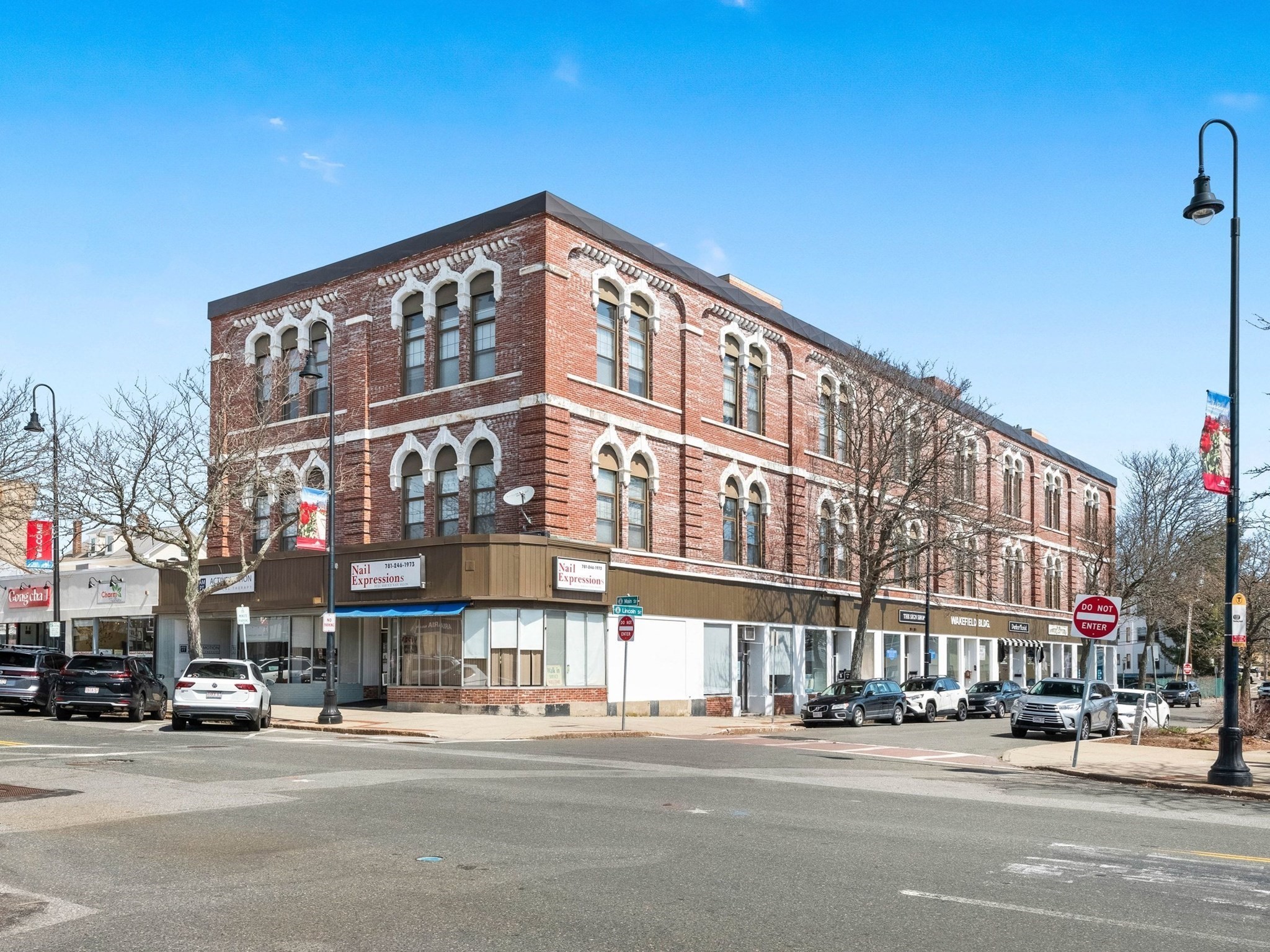 414 Main St, Wakefield, MA 01880