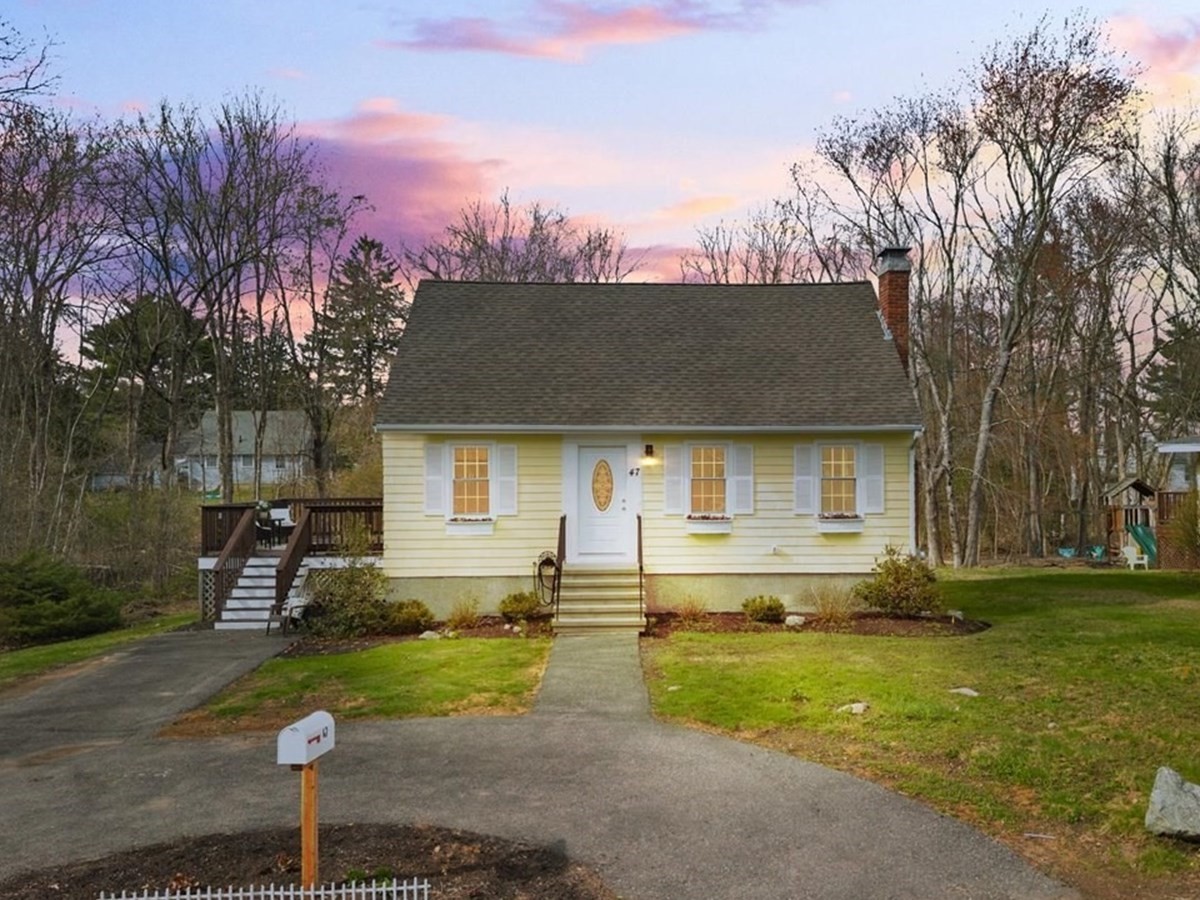 47 W Vanston Rd, Stoughton, MA 02072