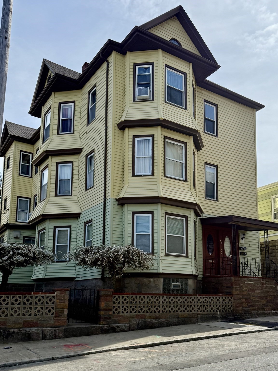 42 Wing Street, New Bedford, MA 02740