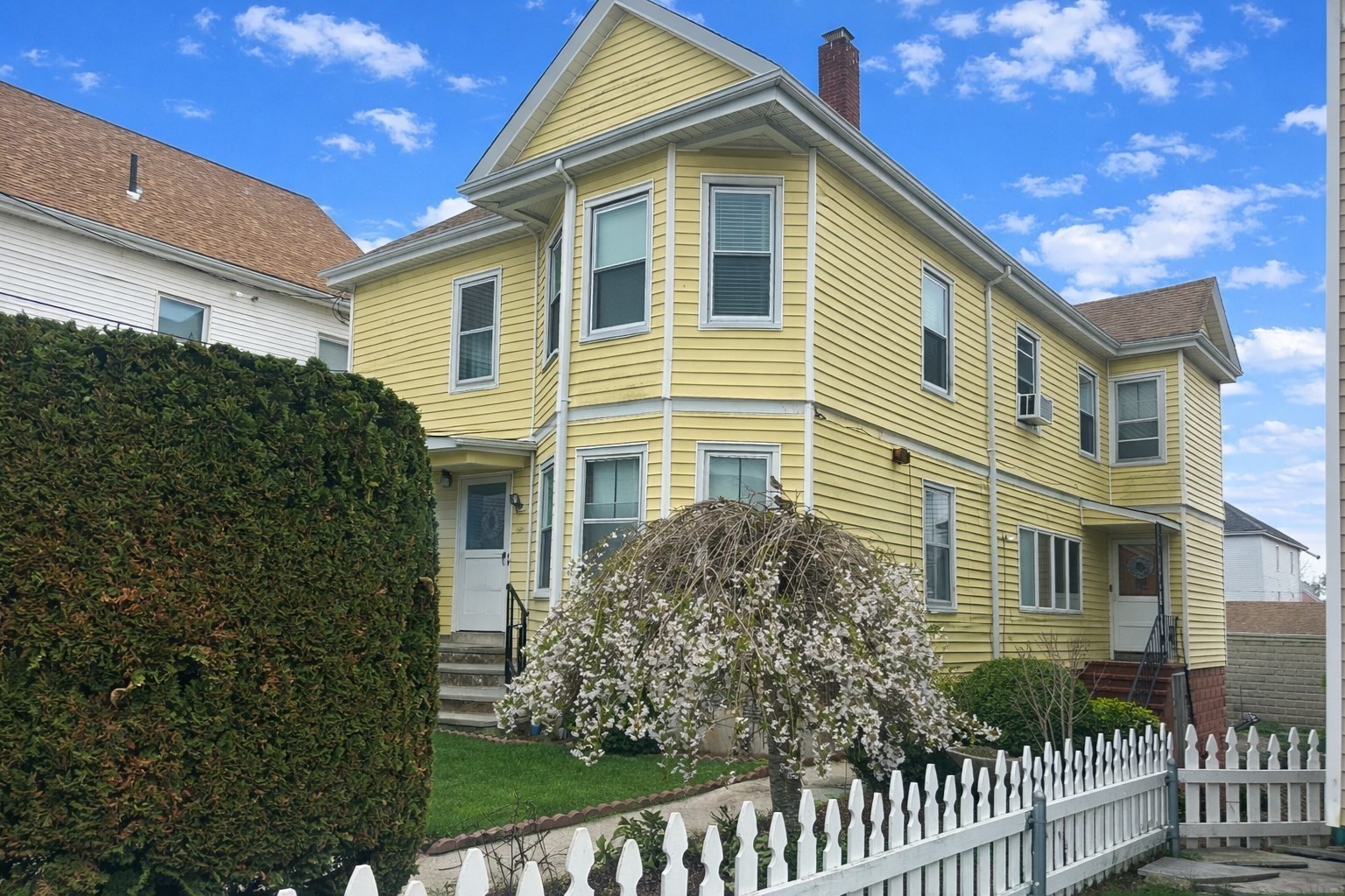 322 Coffin Ave, New Bedford, MA 02746