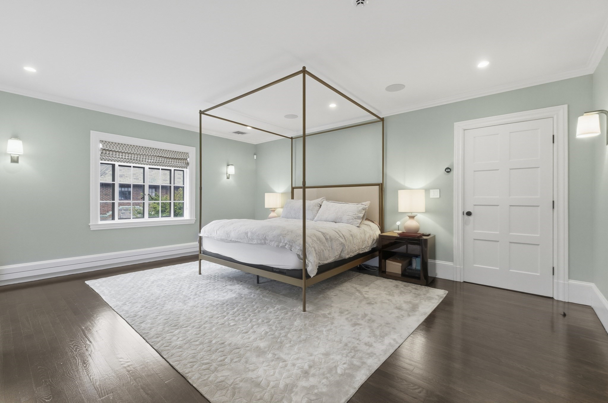 98 Carlton St, Brookline, MA 02446 - Image 21