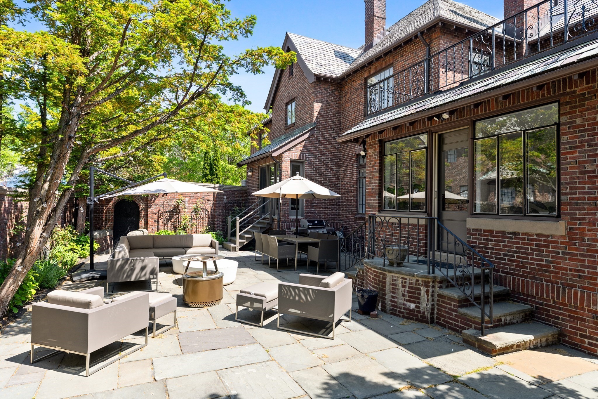 98 Carlton St, Brookline, MA 02446 - Image 35