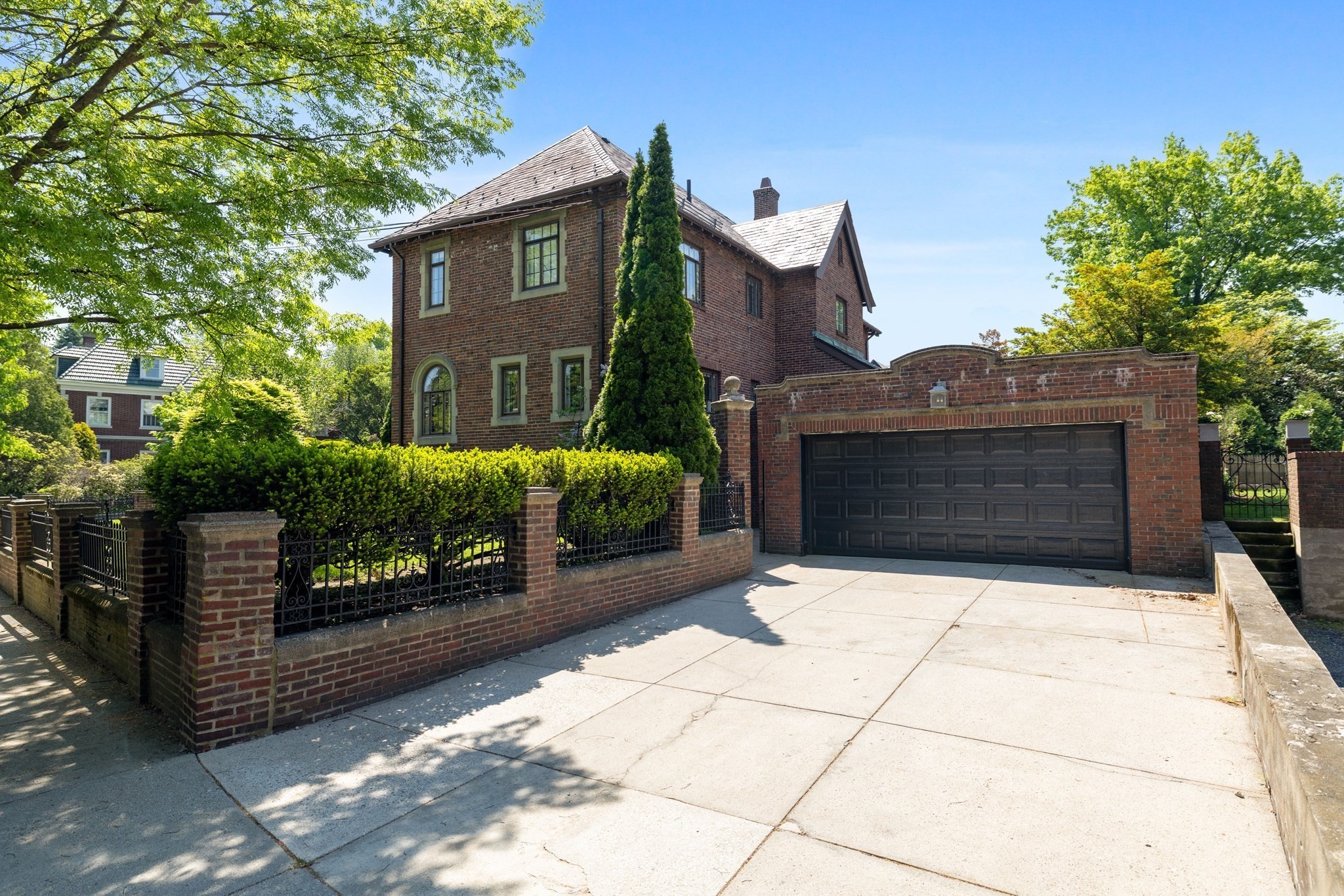 98 Carlton St, Brookline, MA 02446 - Image 36