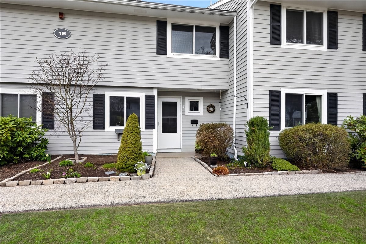 18 Beals Cove Road Unit F, Hingham, MA 02043