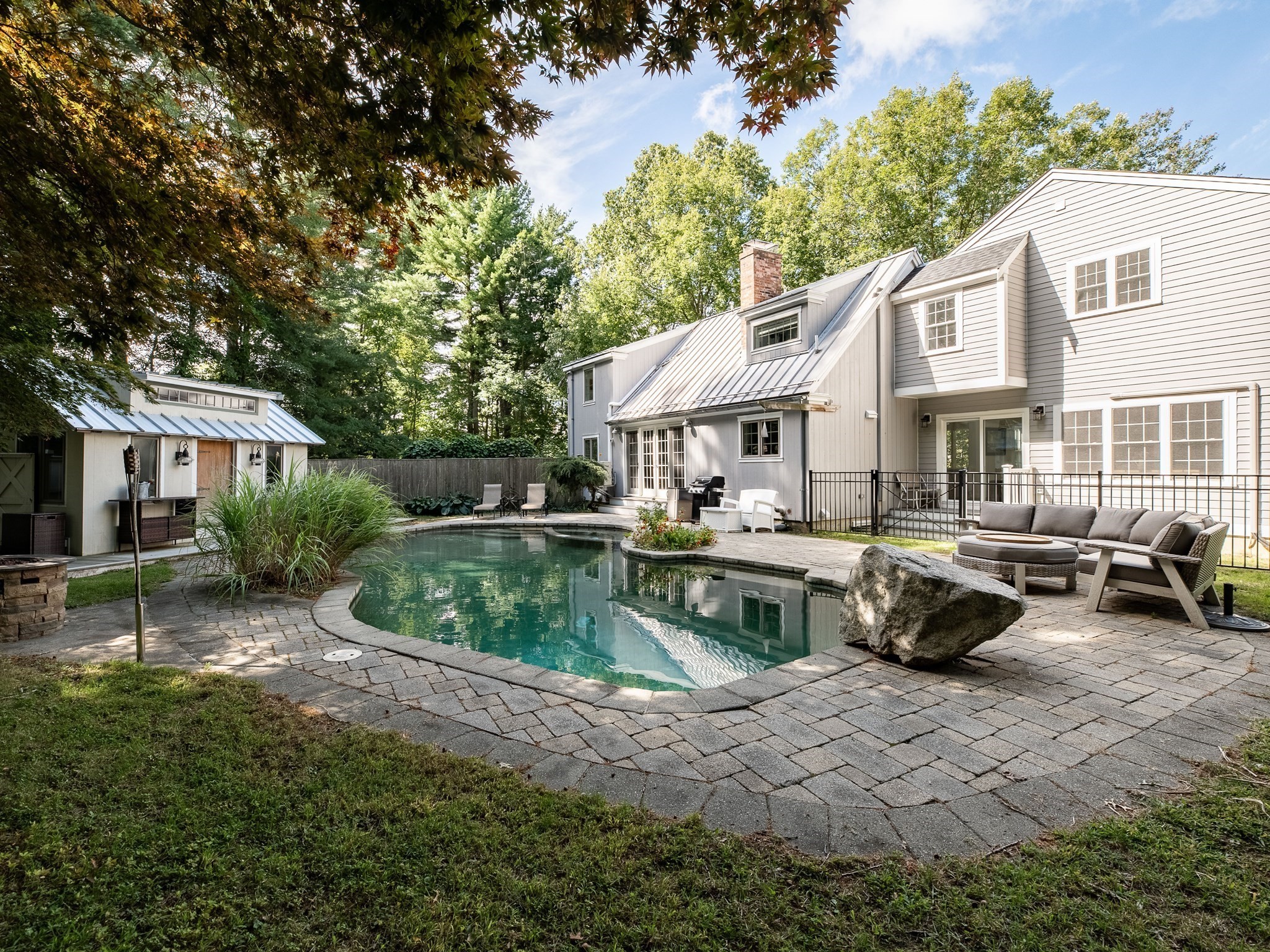 677 Temple St, Duxbury, MA 02332