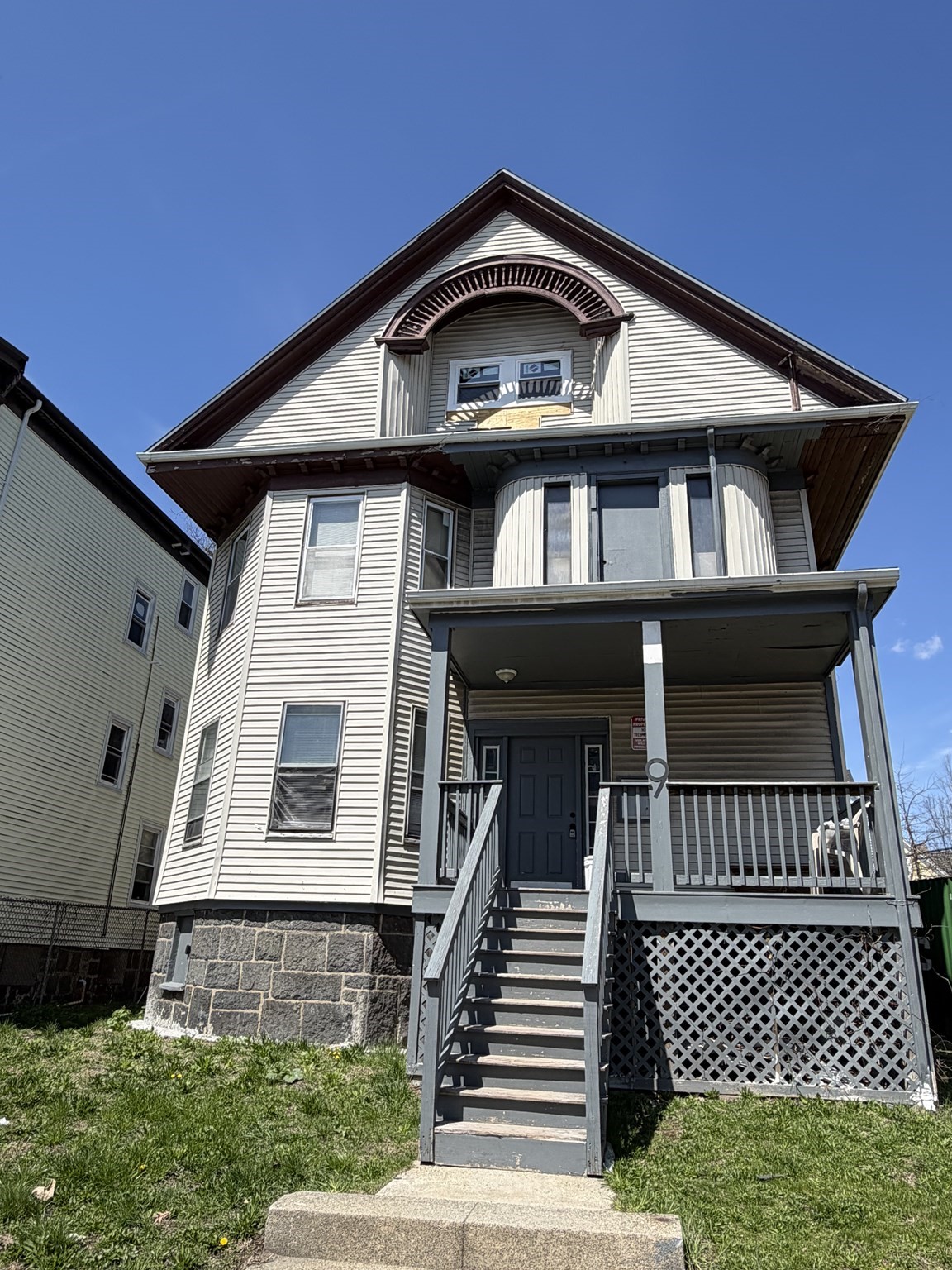 9 Helen St, Dorchester, Boston, MA 02124