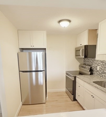 1039 Commonwealth Ave, Apt 37