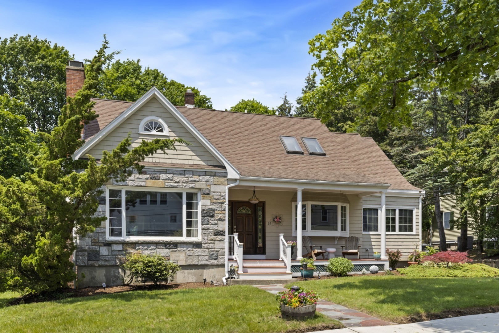 29 Boulevard Rd, Dedham, MA 02026