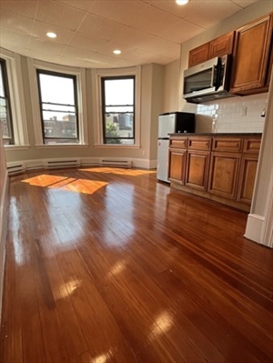 868 Beacon, Apt 15