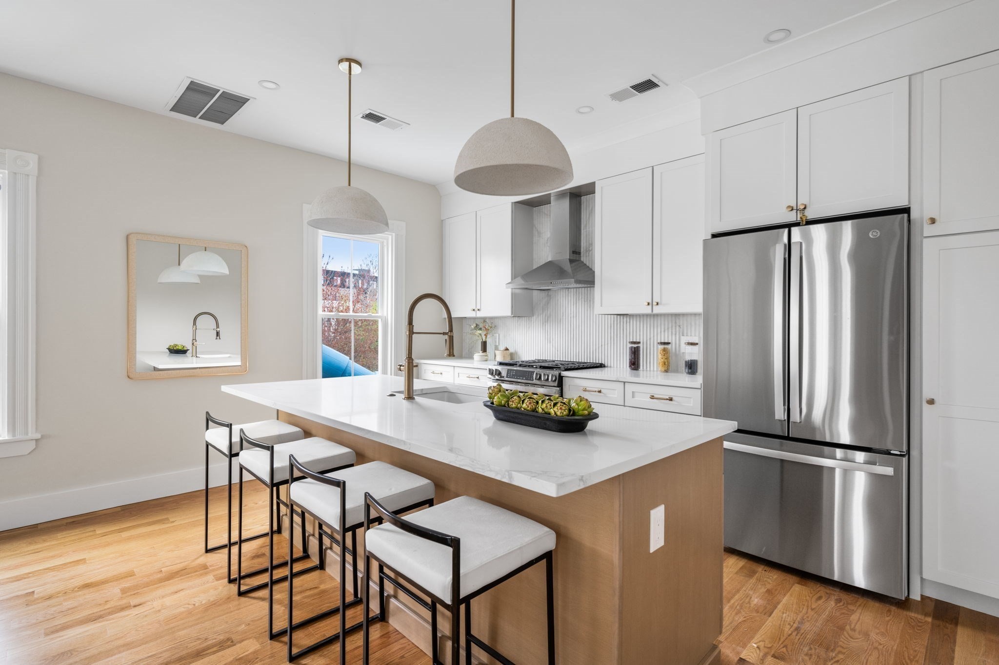 16 Harbor View St Unit 2, Dorchester, Boston, MA 02125