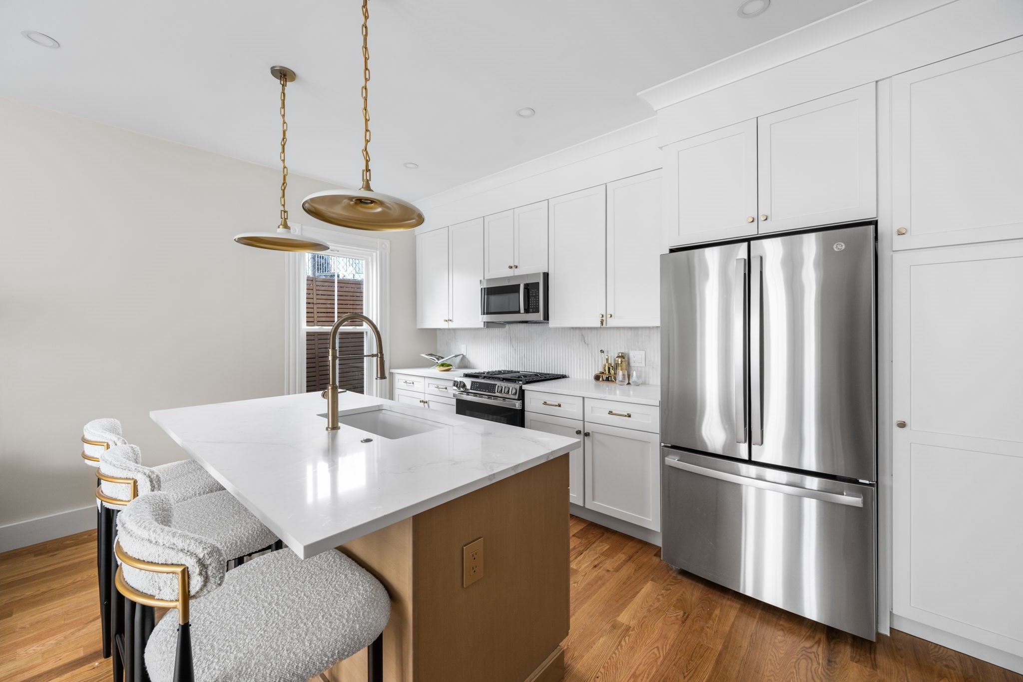 14 Harbor View St Unit 1, Dorchester, Boston, MA 02125
