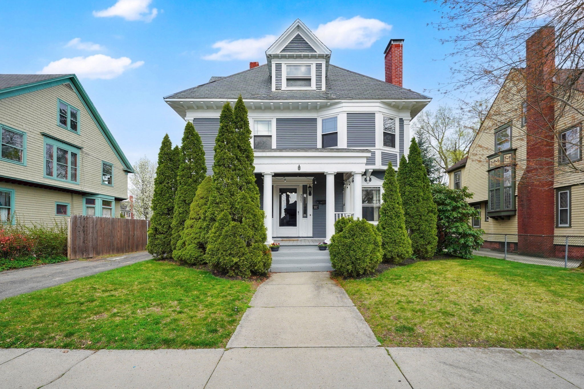 227 Forest Park Ave, Springfield, MA 01108