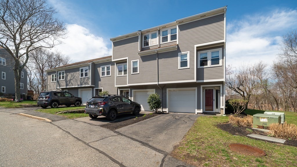 4 Russell Drive Unit D, Salem, MA 01970