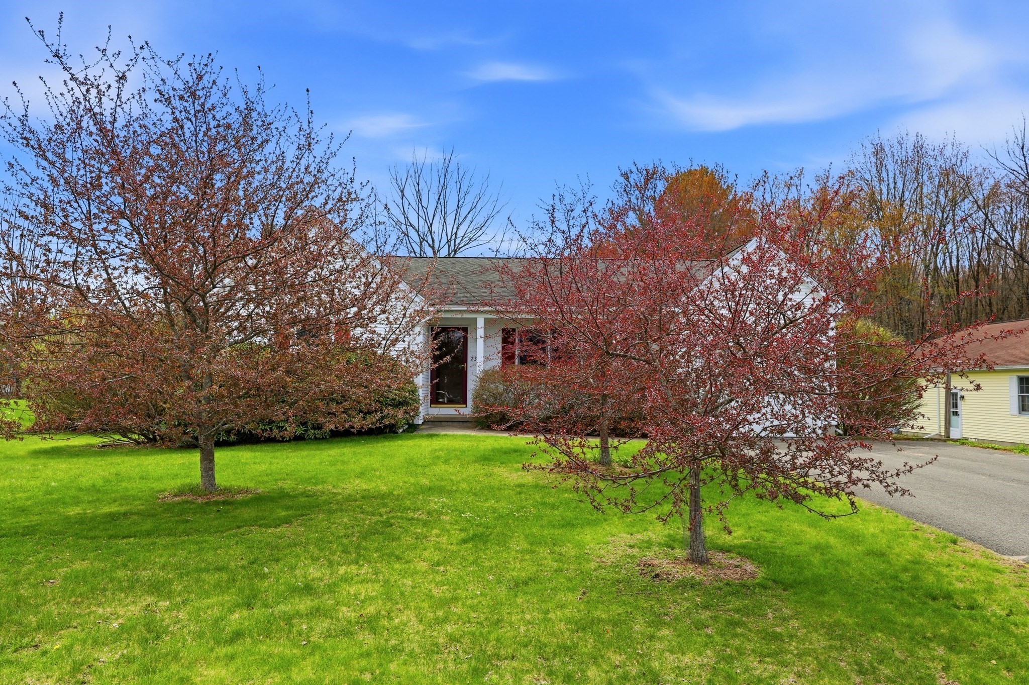 23 Tucker Ln, Belchertown, MA 01007