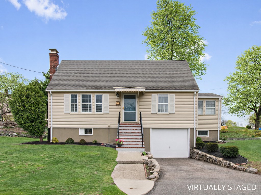 31 Oakledge Road, Waltham, MA 02452