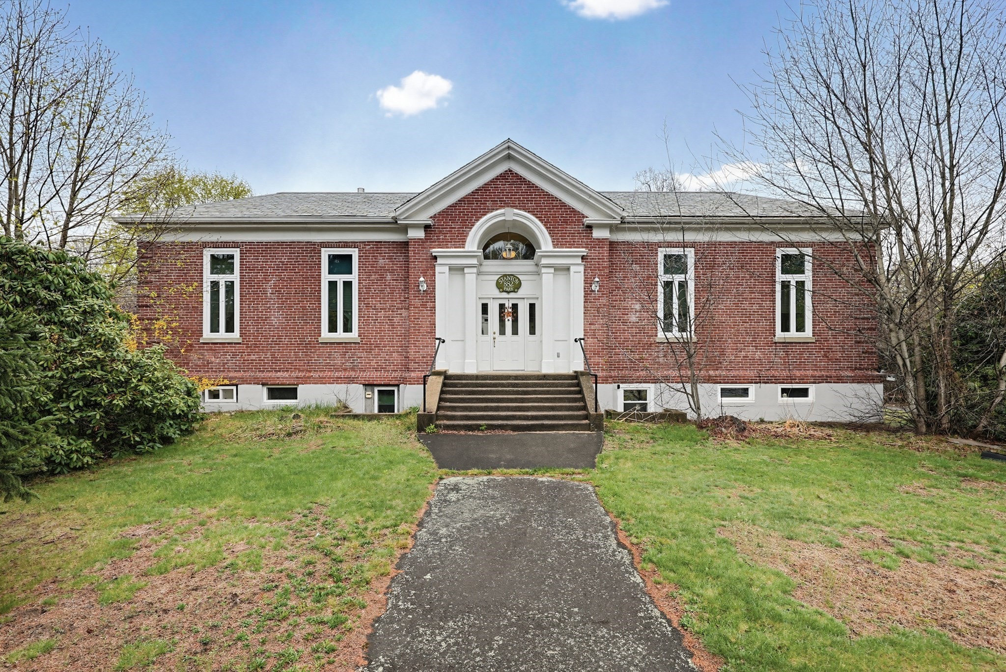 882 Park Street, Stoughton, MA 02072