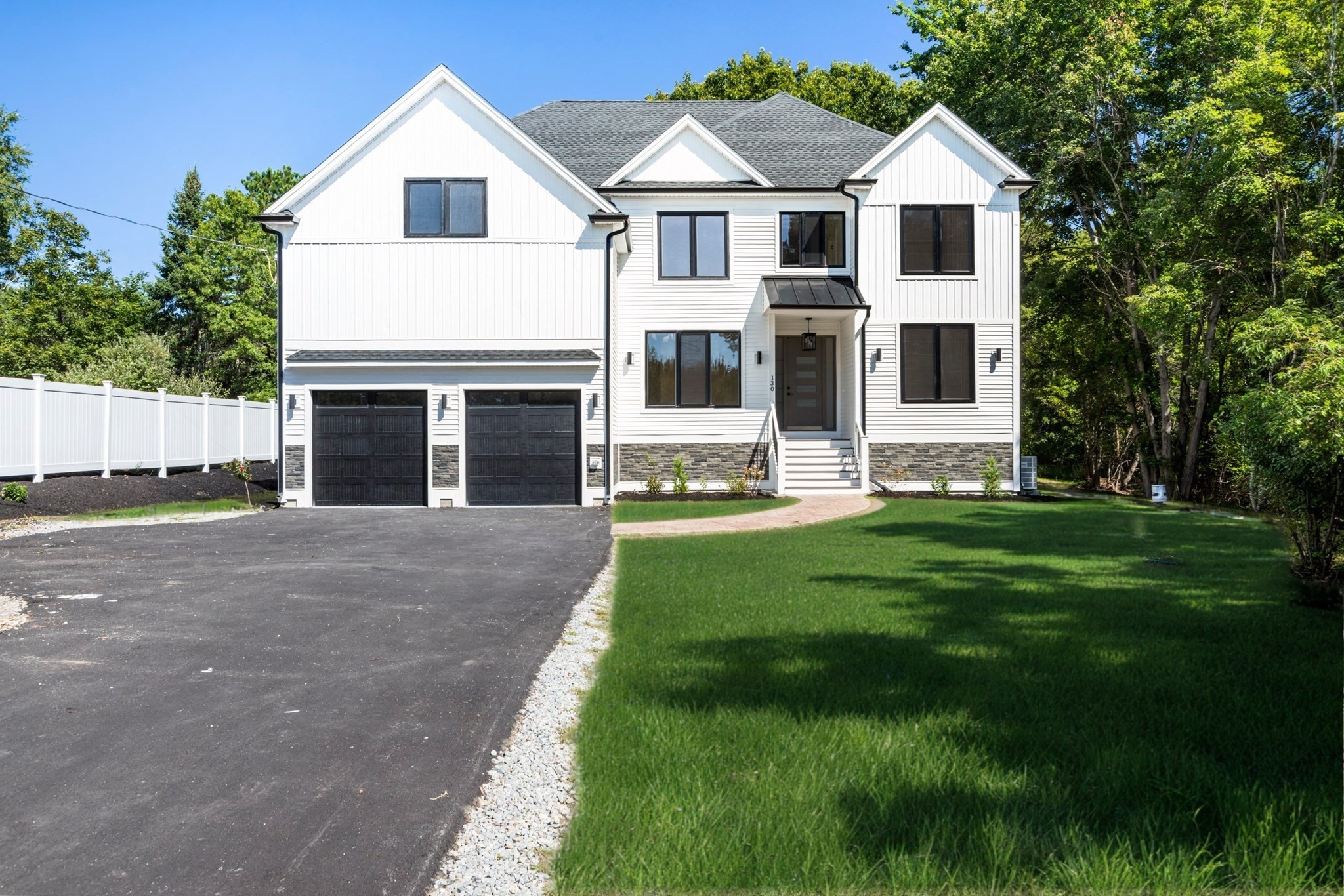 130 Zoar Ave, Attleboro, MA 02703