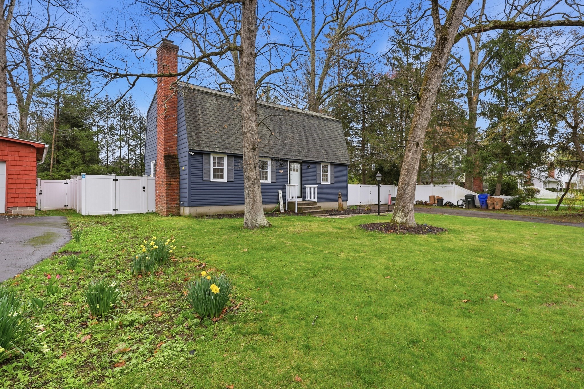 123 Peekskill Avenue, Springfield, MA 01129