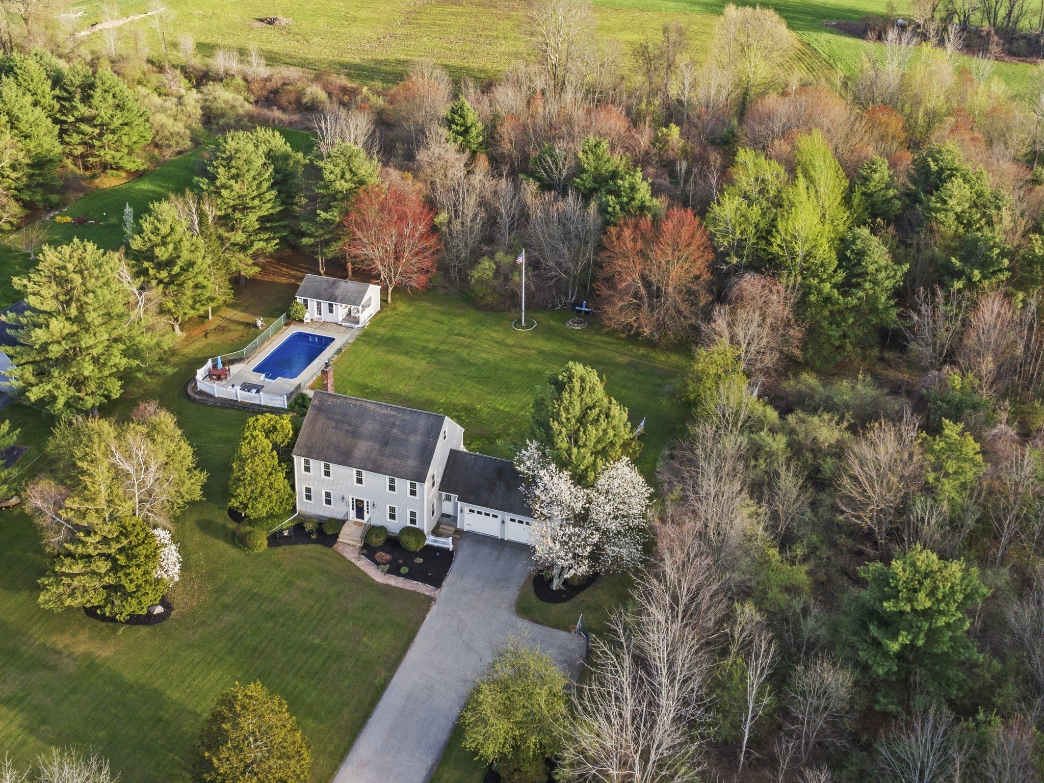 387 West Main St, Millbury, MA 01527