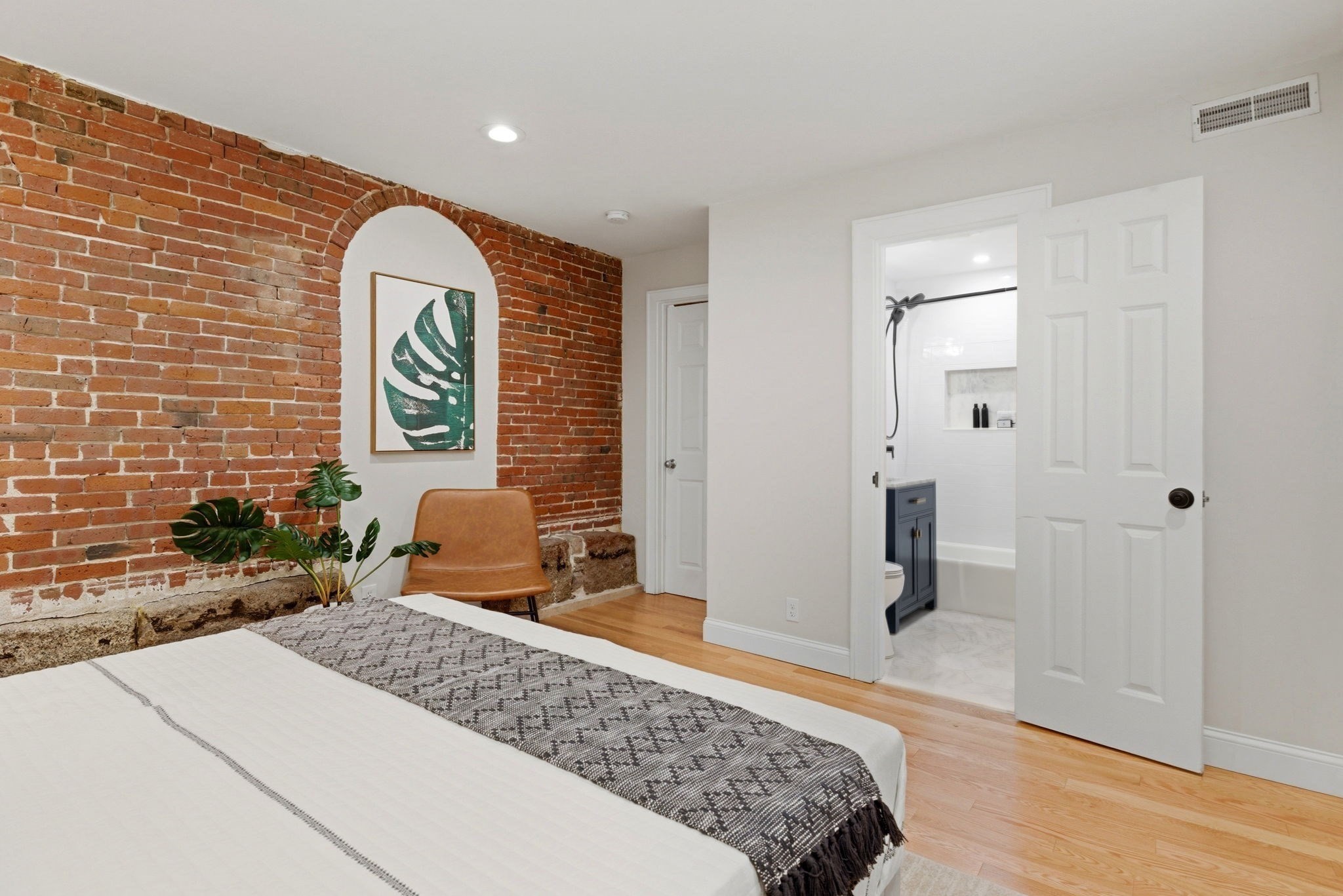 36 Worcester Sq Unit 1, South End, Boston, MA 02118 - Image 14
