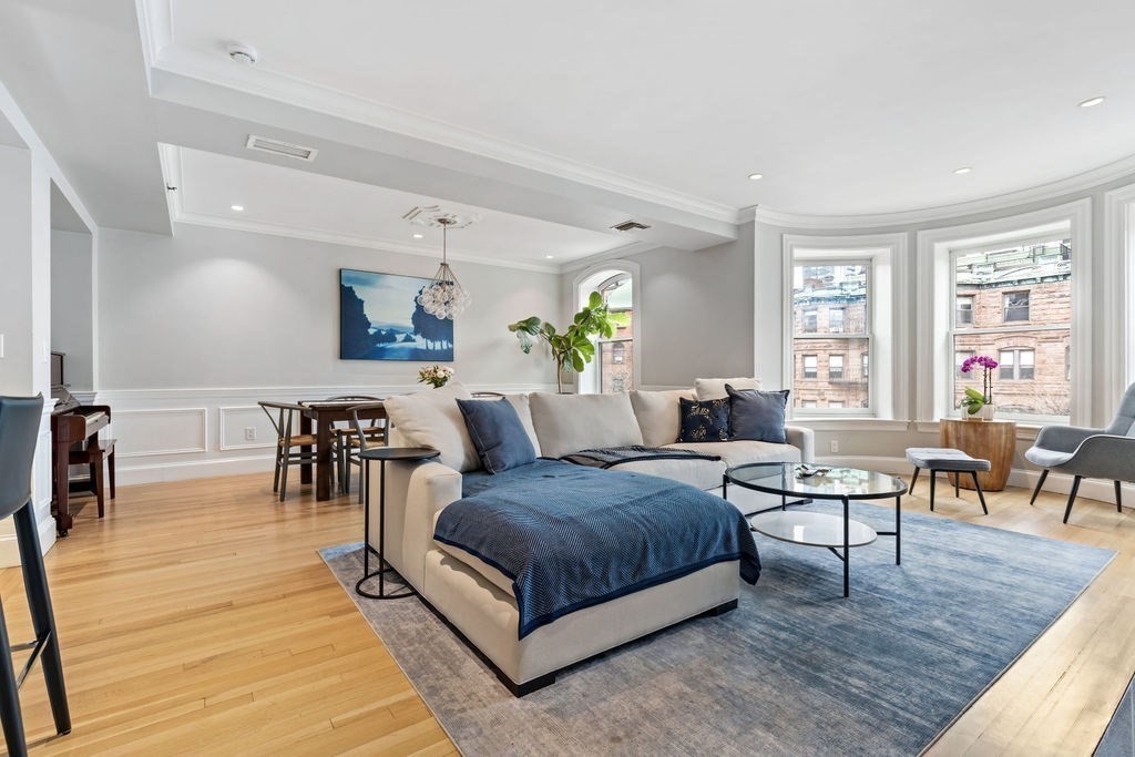 157 Newbury St Unit 3, Back Bay, Boston, MA 02116