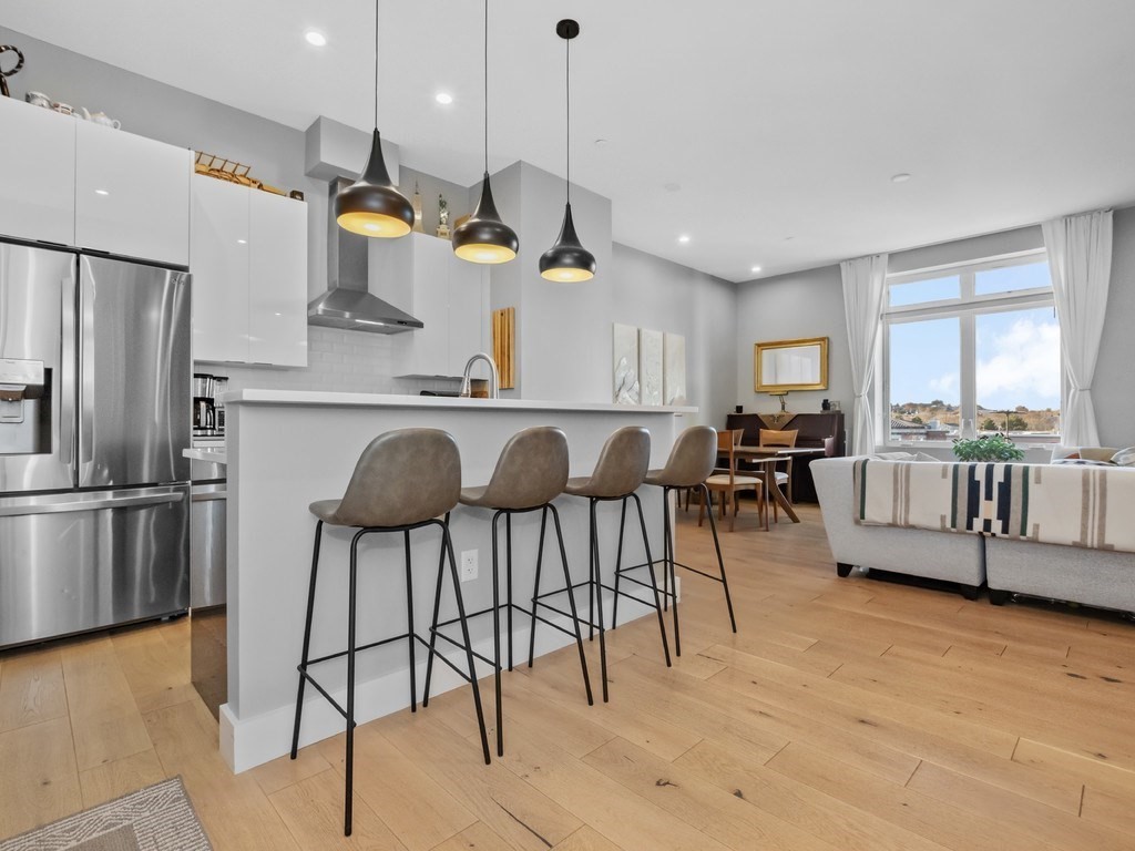 60 Cross St E Unit 320, Somerville, MA 02145