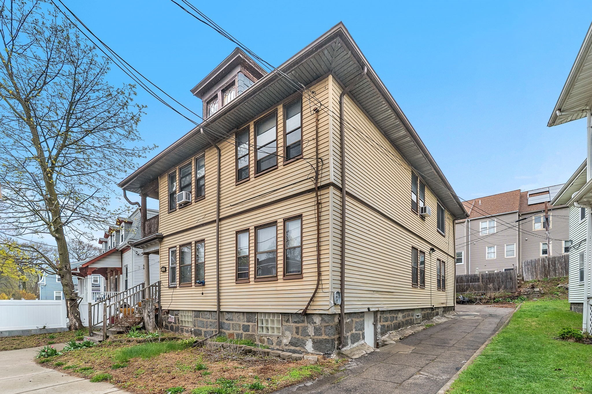 69 Glendale St, Dorchester, Boston, MA 02125