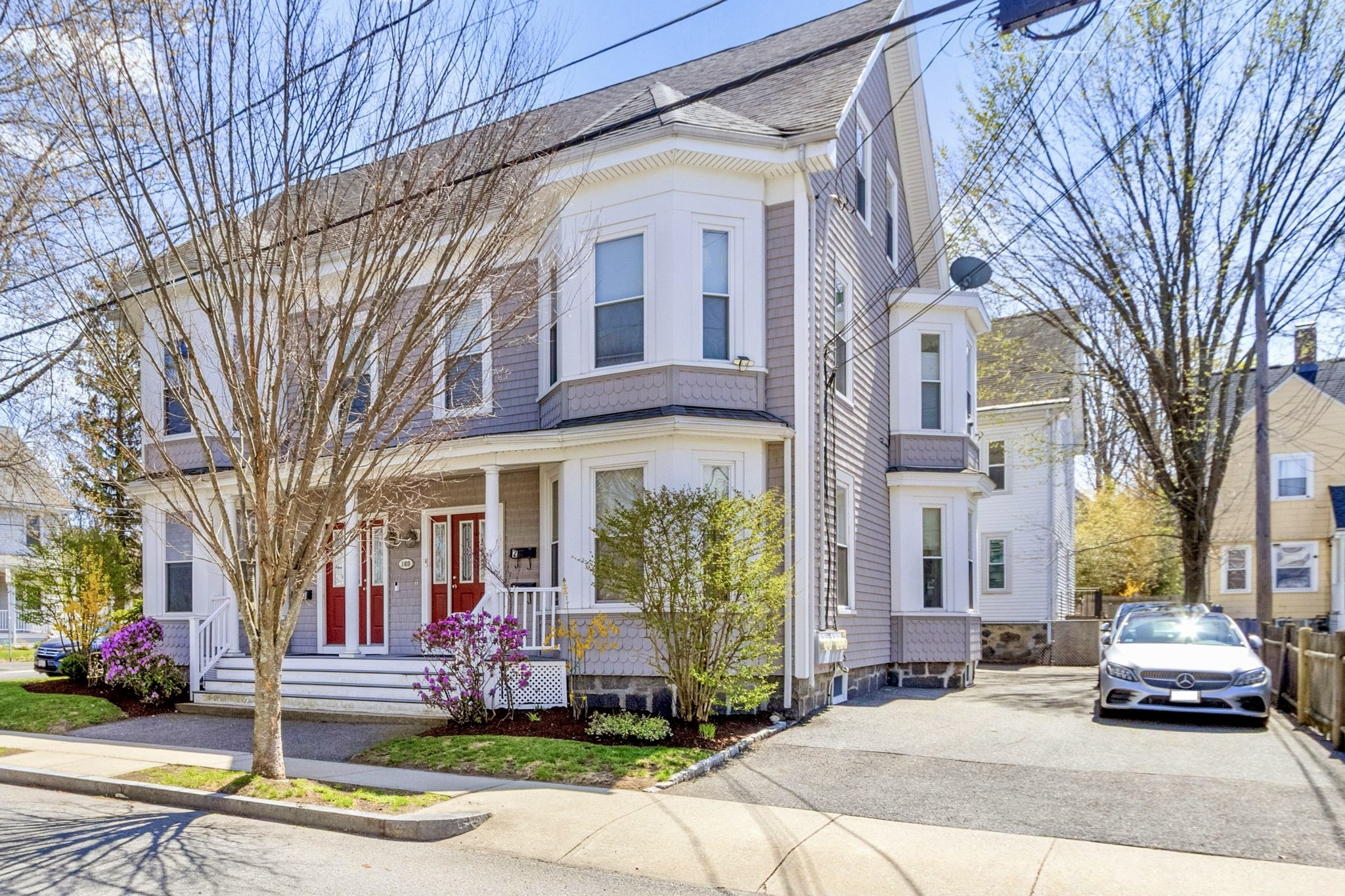 169 Chestnut St Unit 2, Waltham, MA 02453