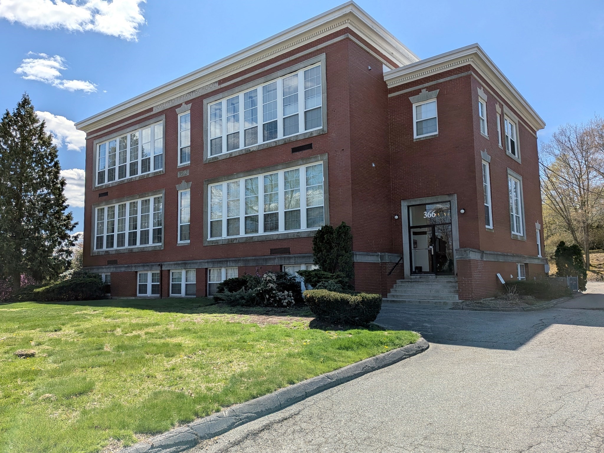 366 Thacher St Unit 6, Attleboro, MA 02703