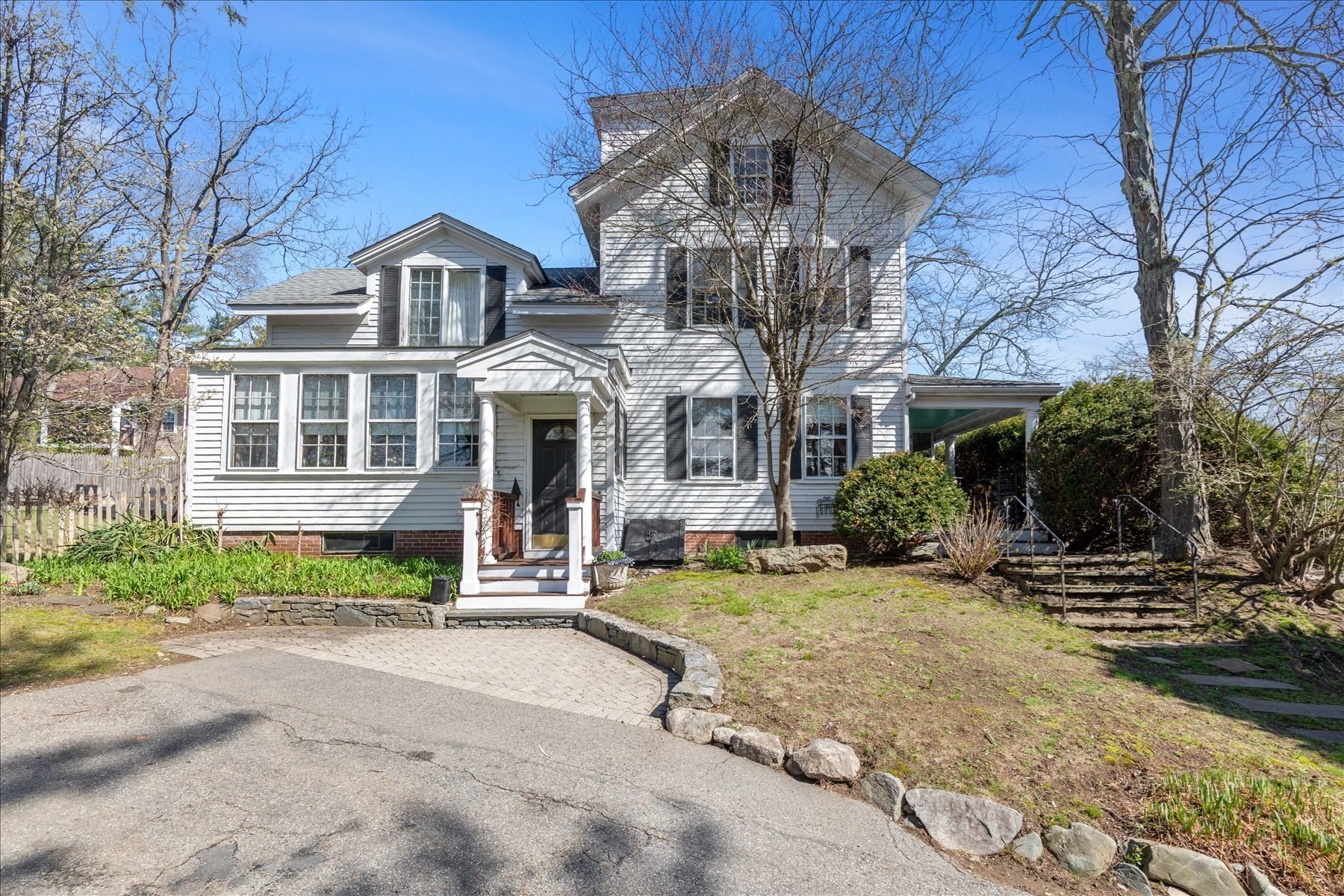 1069 Central Ave, Needham, MA 02492